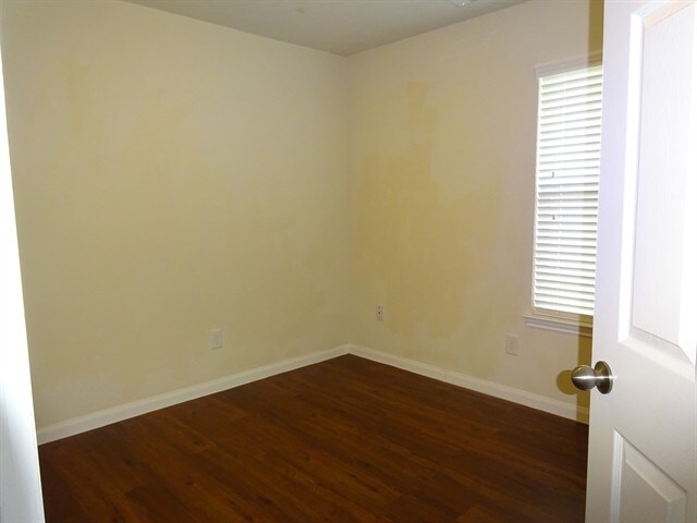 Building Photo - 5935 Brenwood Trails Ln