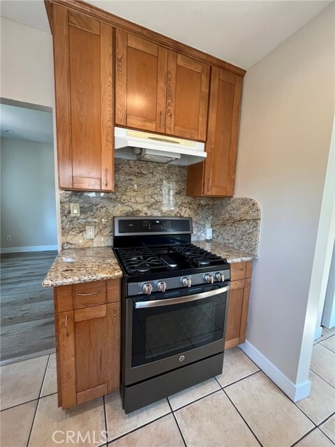 Building Photo - 430 Lincoln Ave