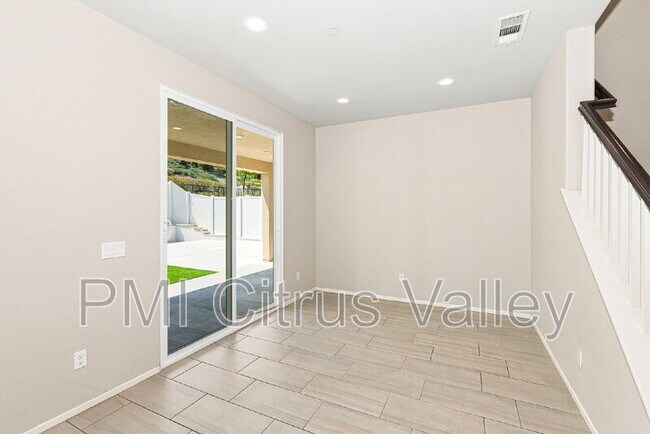 Building Photo - 24613 Round Meadow Dr