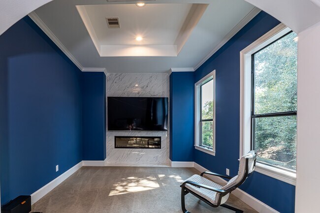 Building Photo - 1409 Indiana St