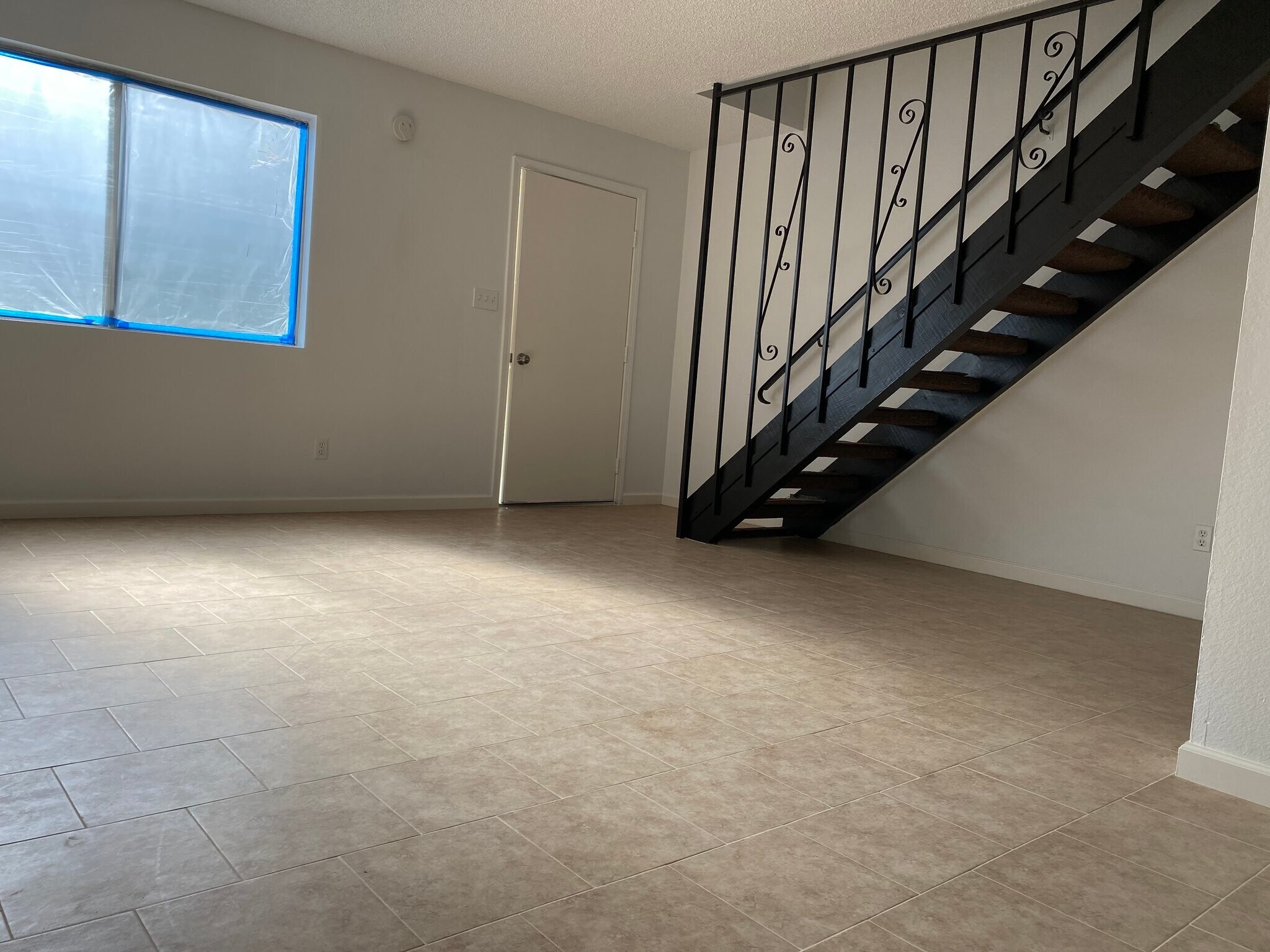 Building Photo - 4225 Parkwood Ct