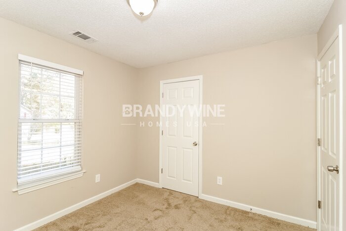 Building Photo - 42 Cedars Glen Cir