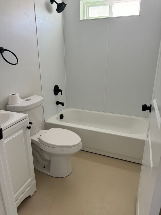 Building Photo - BRAND NEW 2 Bedroom upstairs apartment in ...
