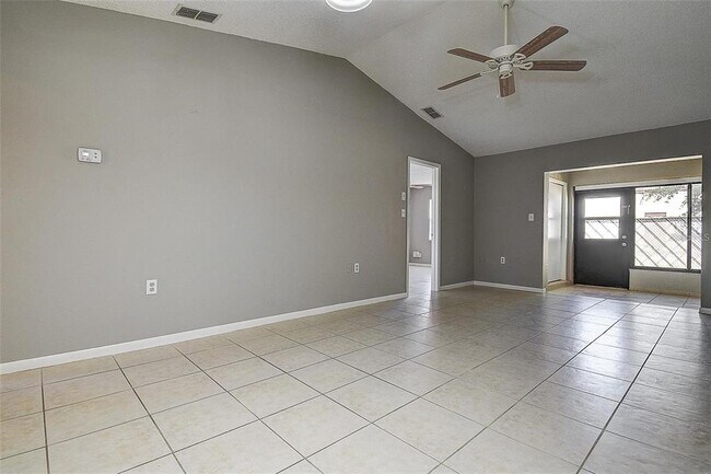 Building Photo - 4752 Sunny Loop
