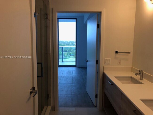 Building Photo - 16385 Biscayne Blvd