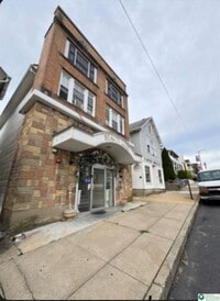 Building Photo - 1222 Main St