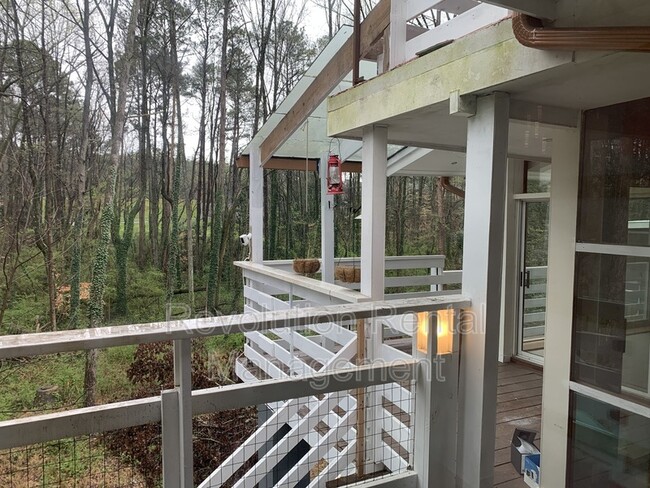 Building Photo - 2533 Henderson Mill Rd