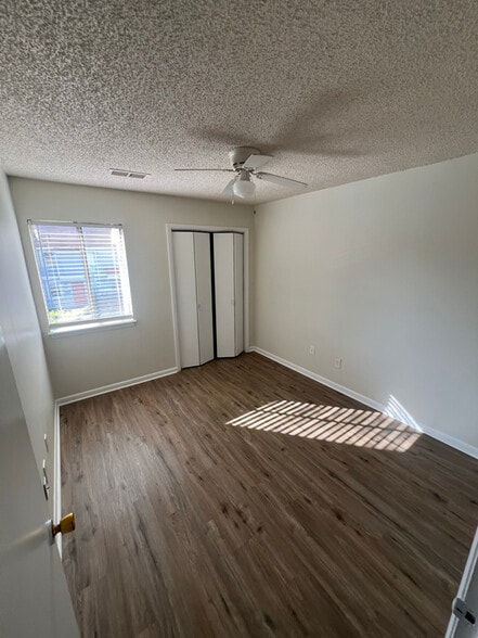 Building Photo - 6905 Cleaton Rd