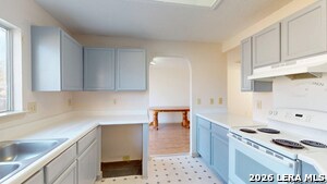 Building Photo - 10127 Sunset Pl