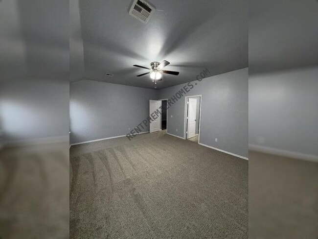 Building Photo - 5004 Hunter Blvd