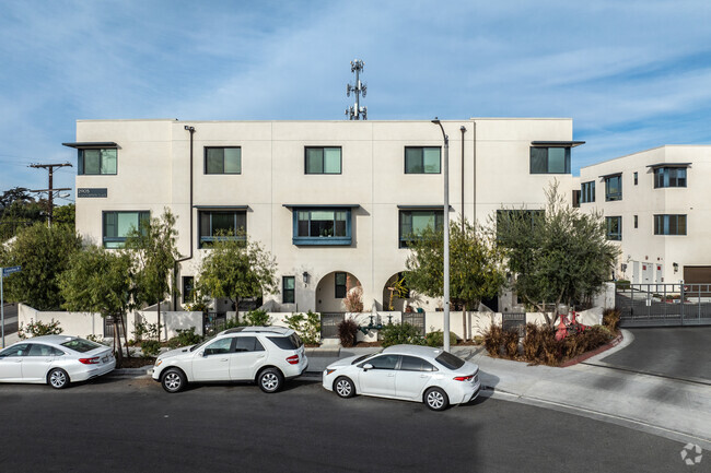 Building Exterior - Expo Walk