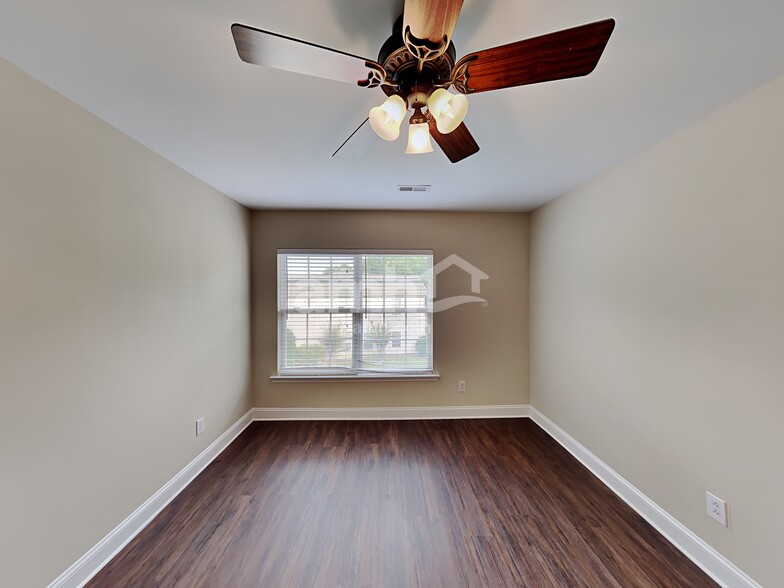 Building Photo - 6716 Evanton Loch Rd