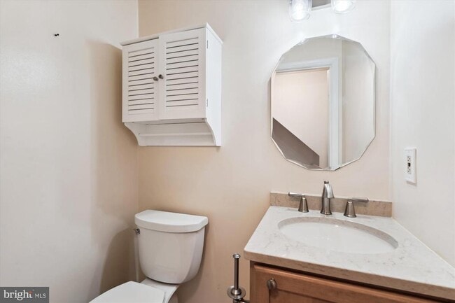 Building Photo - 8230 Goldstream Ct
