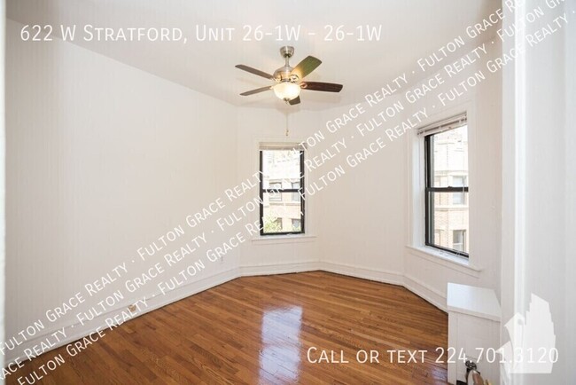 Building Photo - Lakeview 1Bed/1Bath for Rent