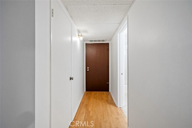 Building Photo - 5412 Lindley Ave