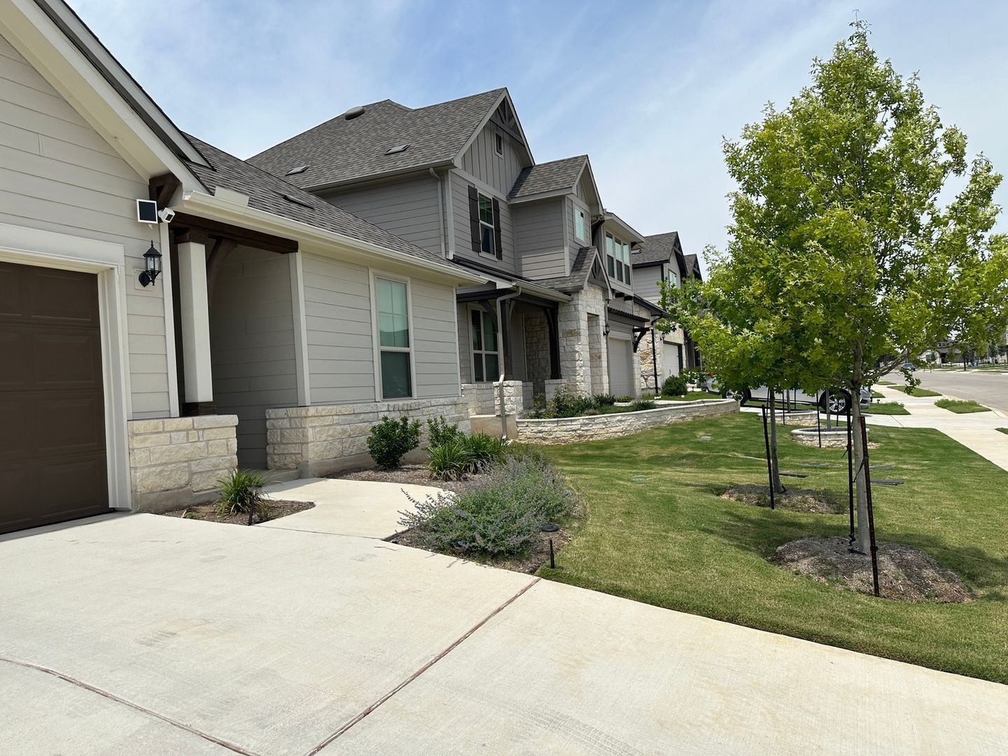 Building Photo - 240 Canyoncrest Wy