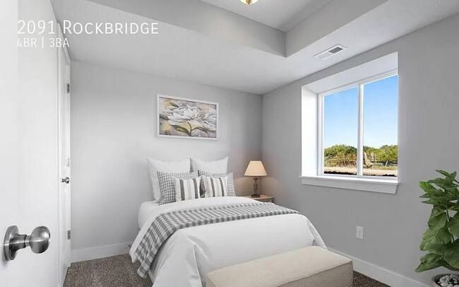 Building Photo - Don't miss out on this beautiful home!