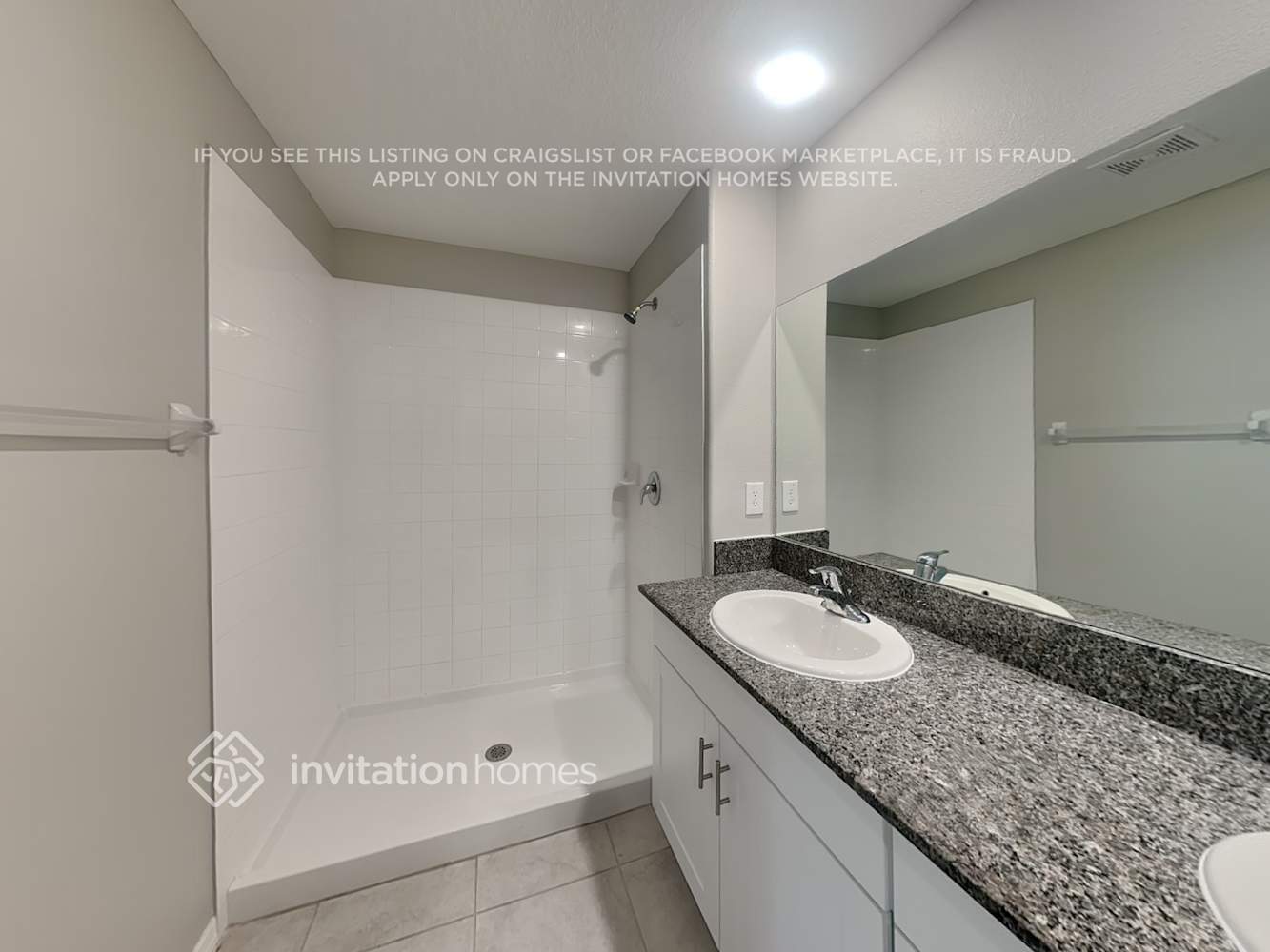 Building Photo - 2250 Jungle Dr