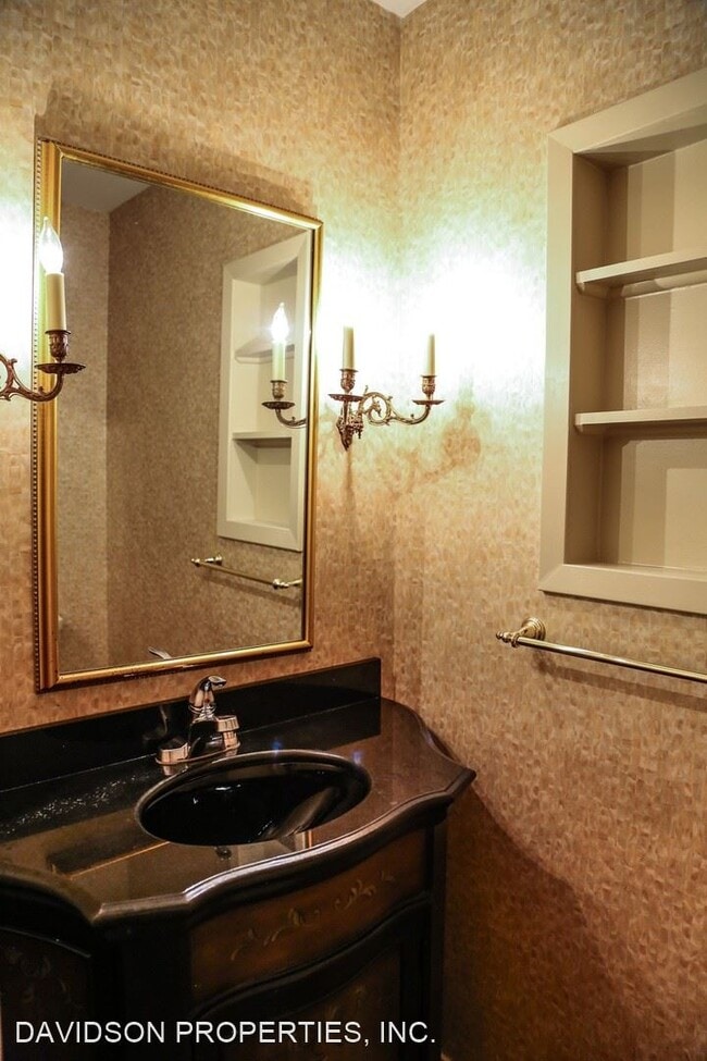 Building Photo - 2 br, 2.5 bath House - 16 Gallery Court