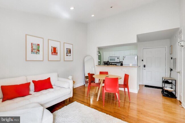 Building Photo - 3315 Wyndham Cir