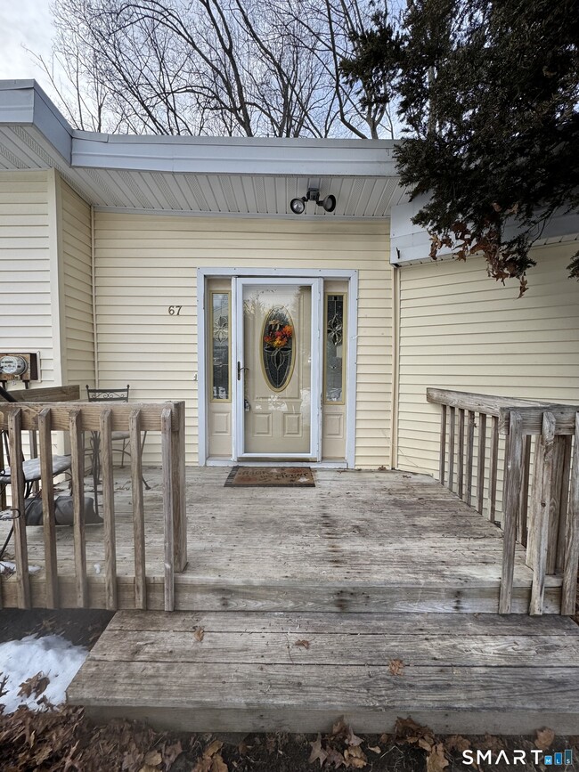 Building Photo - 67 Oronoque Trail