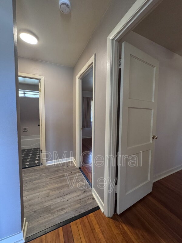 Building Photo - 340 Sperry Ave