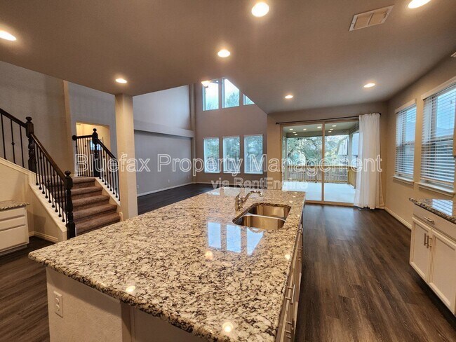 Building Photo - 13840 Tribeca