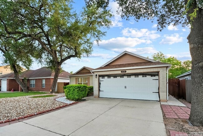 Building Photo - 6739 Tezel Bend