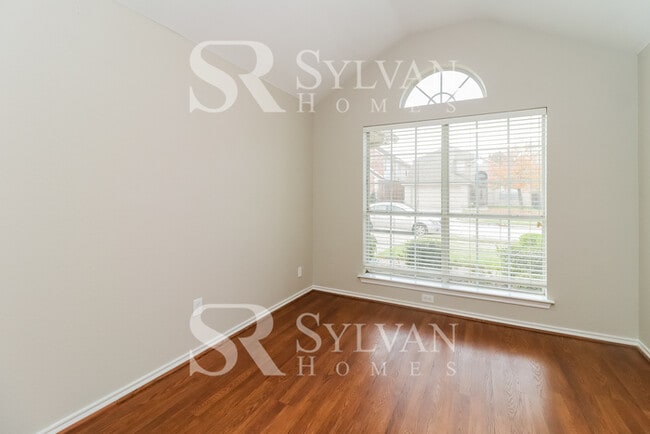 Building Photo - Coming HOME never felt so good!