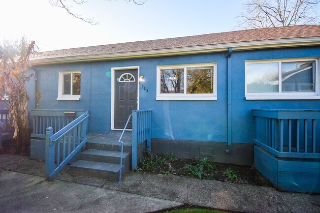 Building Photo - KIL-2121-2125