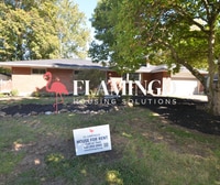 Building Photo - 201 Pamela Ave