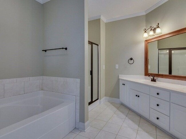 Building Photo - 2513 Grier Cir