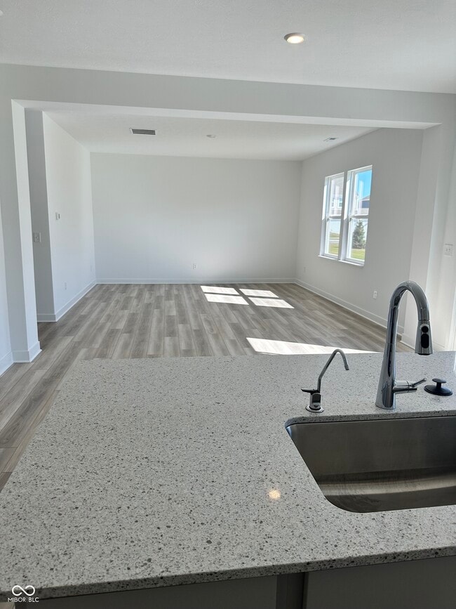 Building Photo - 8560 Tripp Rd