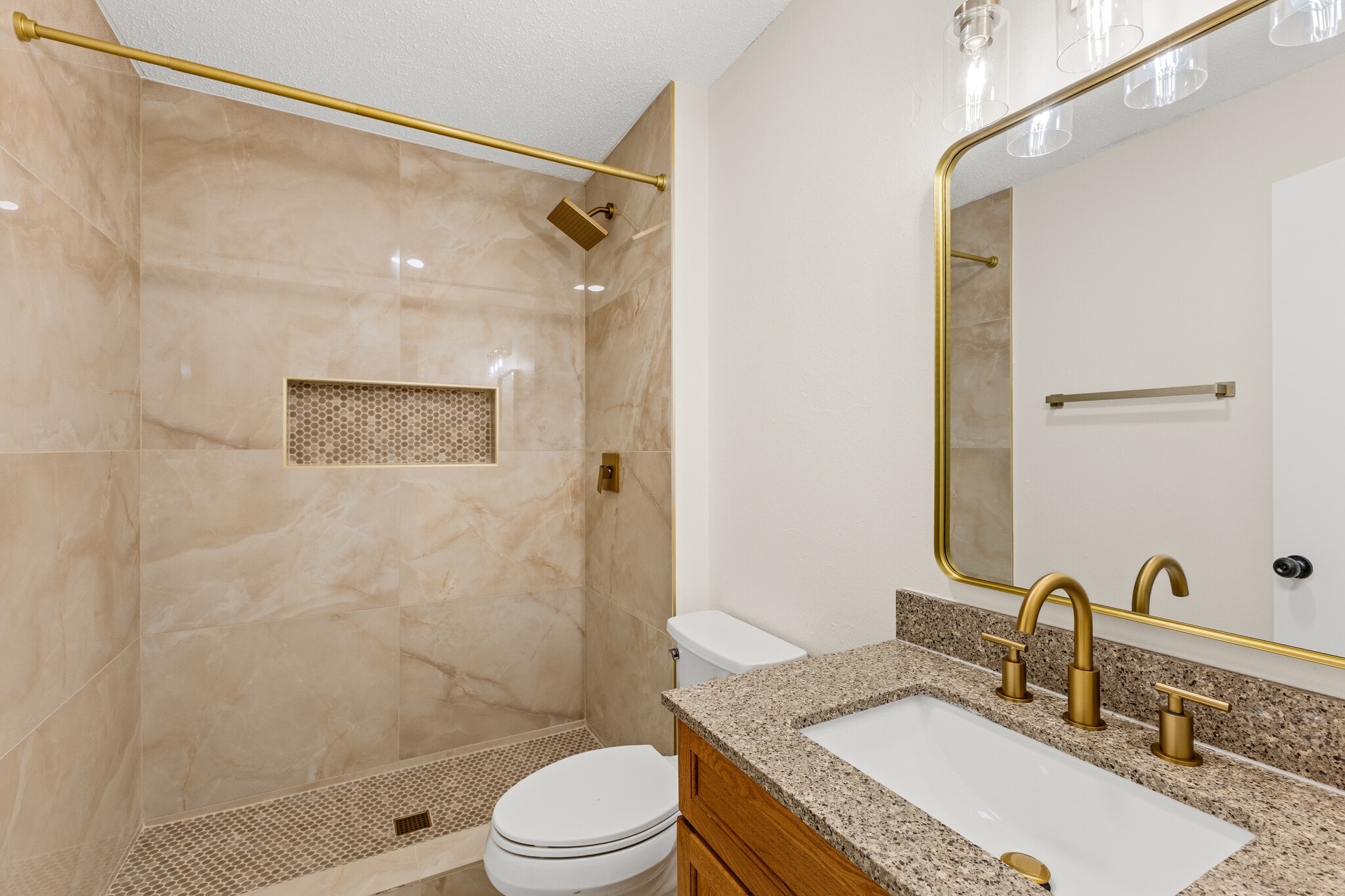 Building Photo - 929 Meadow Mead Dr