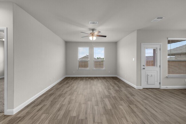 Building Photo - 2329 Briscoe Rnch Dr