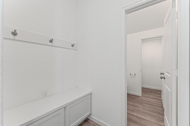 Building Photo - 5667 Foggy Vine Ct