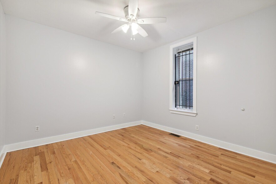 Building Photo - 1703 W Montgomery Ave