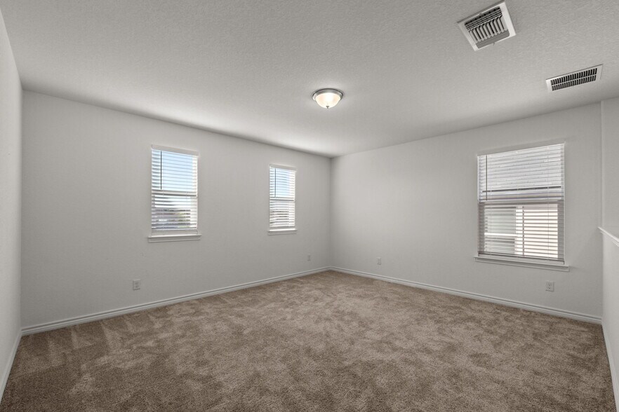 Building Photo - 3420 Taurus Sky