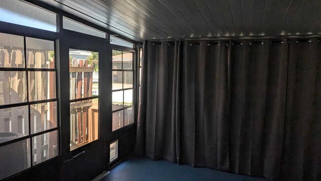 Building Photo - Villa For Rent