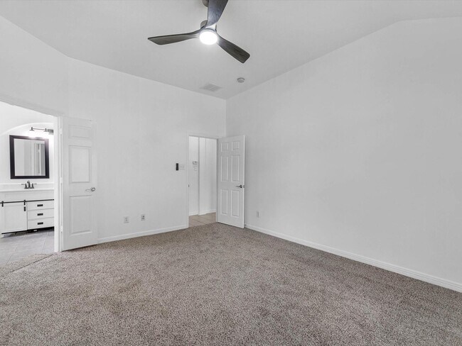 Building Photo - 13707 Birney Point Ln