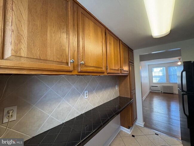 Building Photo - 416 Bashford Ln