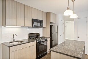 Building Photo - 5410 N Winthrop Ave