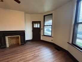 Building Photo - 20 N Bryant Ave