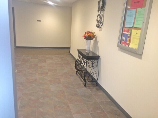 Building Photo - 20 Sentinel Court