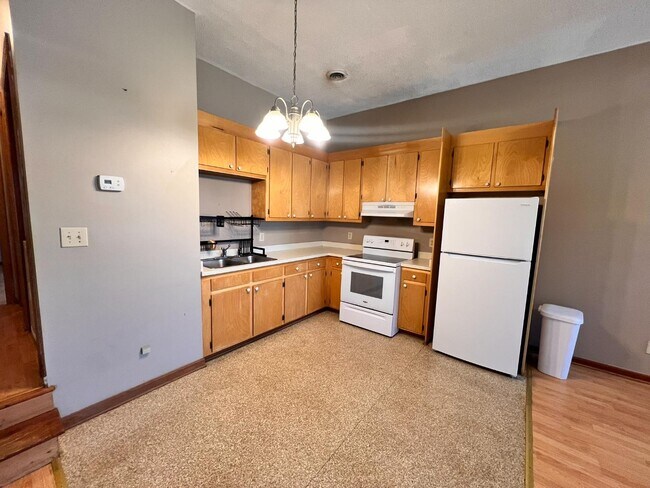 Building Photo - 4921 Fairground Rd