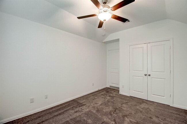 Building Photo - 2323 Green Kale Dr