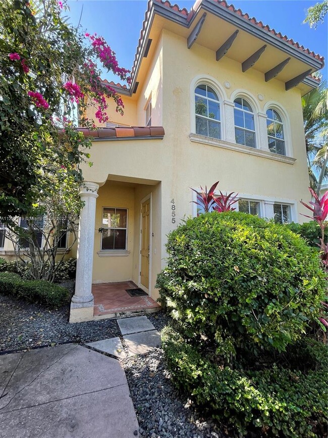 4855 Ponce de Leon Blvd - 4855 Ponce de Leon Blvd Coral Gables FL 33146 ...