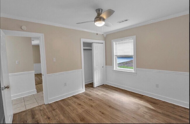 Building Photo - 1544 Orange Grove Rd