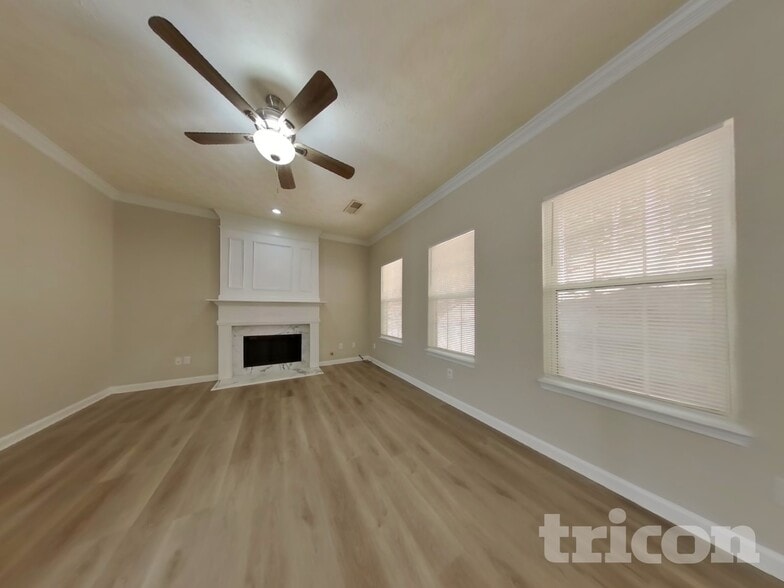 Building Photo - 6844 Bridgewood Dr