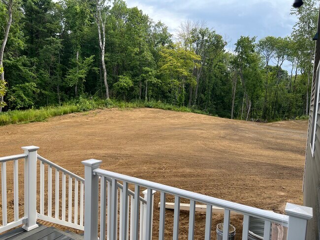 Building Photo - 5 Red Maple Ln